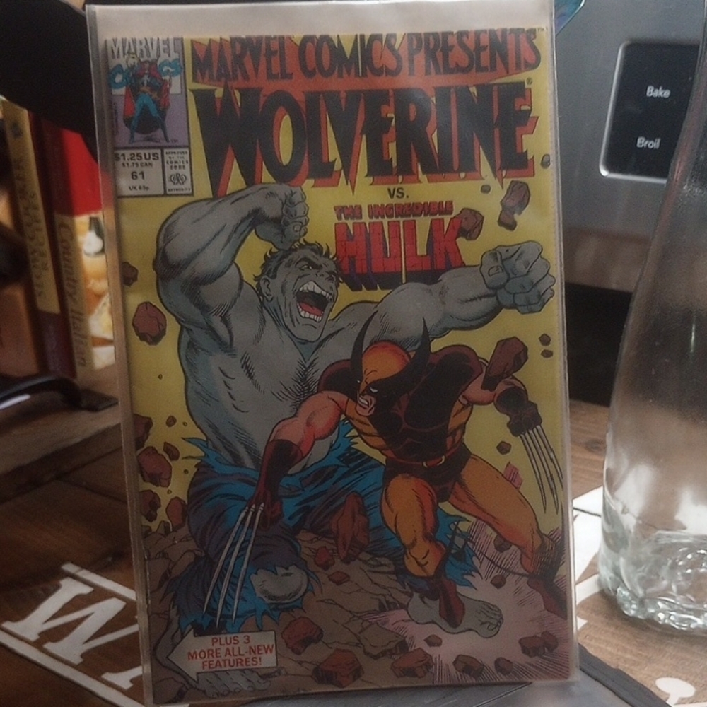Marvel Comics Wolverine vs. Hulk Comic NWOT